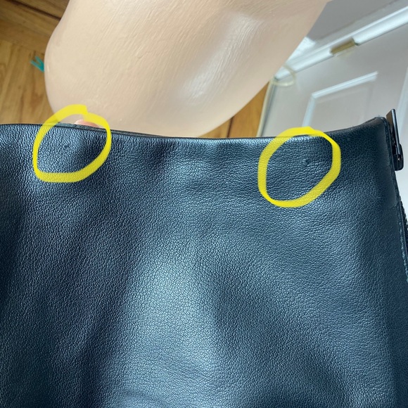 Aritzia Wilfred Free Black Leather (Real) Mini Skirt - Size 2 - Picture 3 of 15